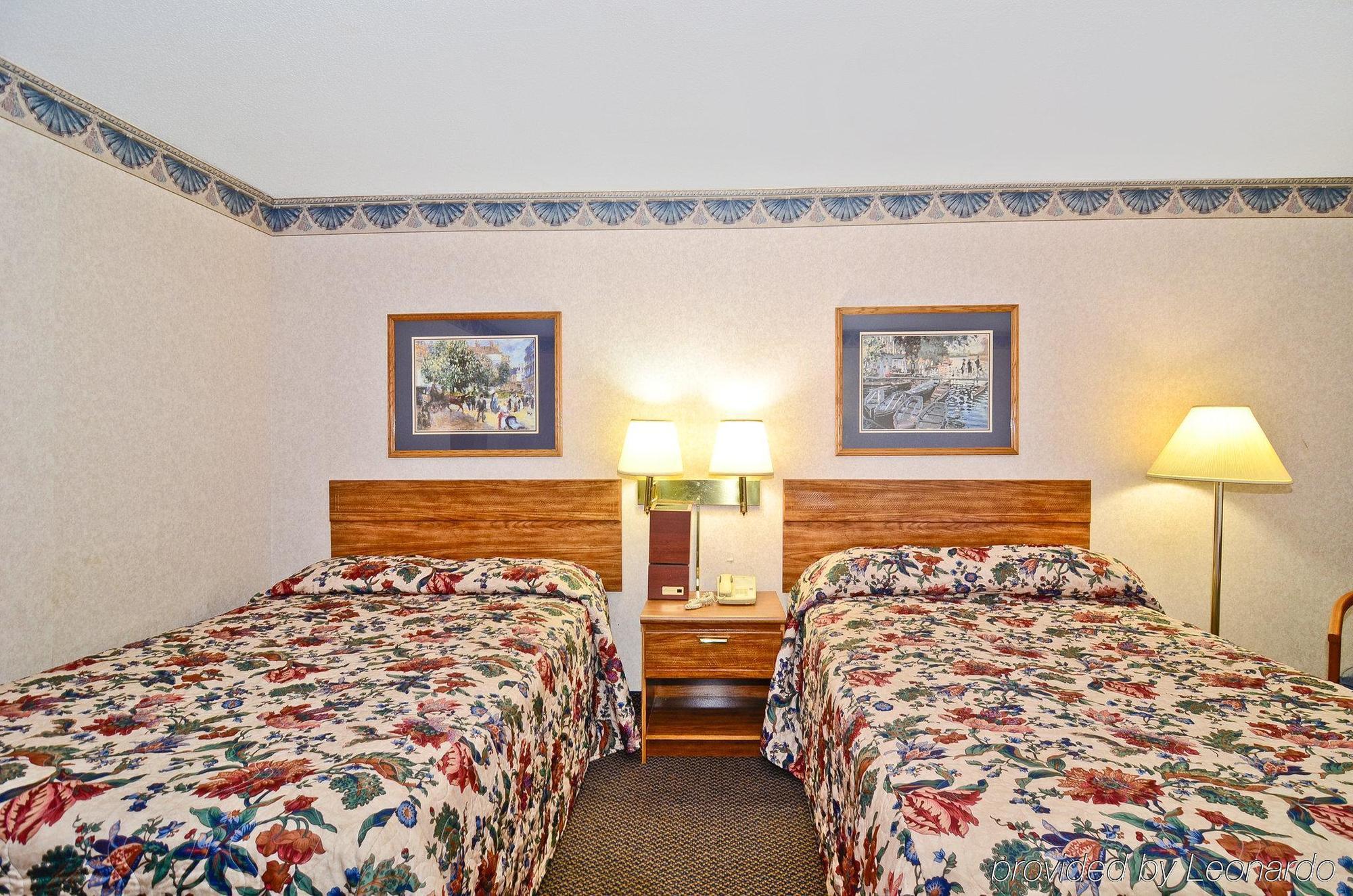 The Sanford Inn الغرفة الصورة