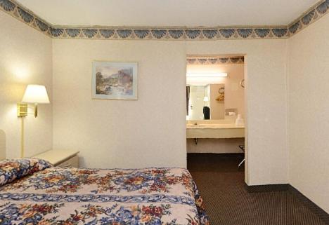 The Sanford Inn الغرفة الصورة